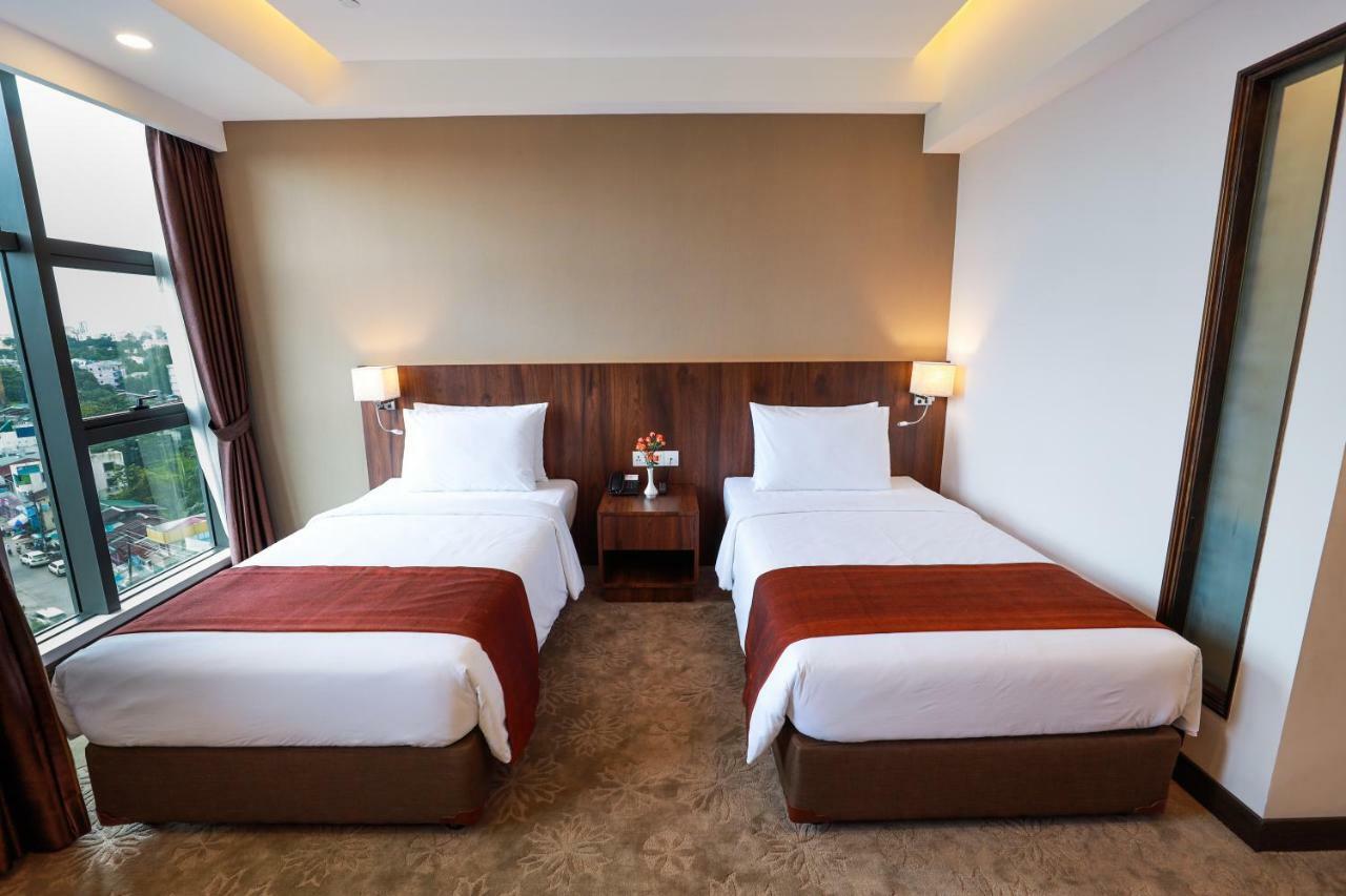 Hlaine Tet Hotel Rangoon Eksteriør billede