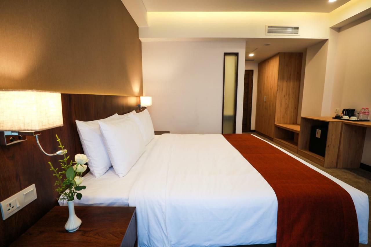 Hlaine Tet Hotel Rangoon Eksteriør billede